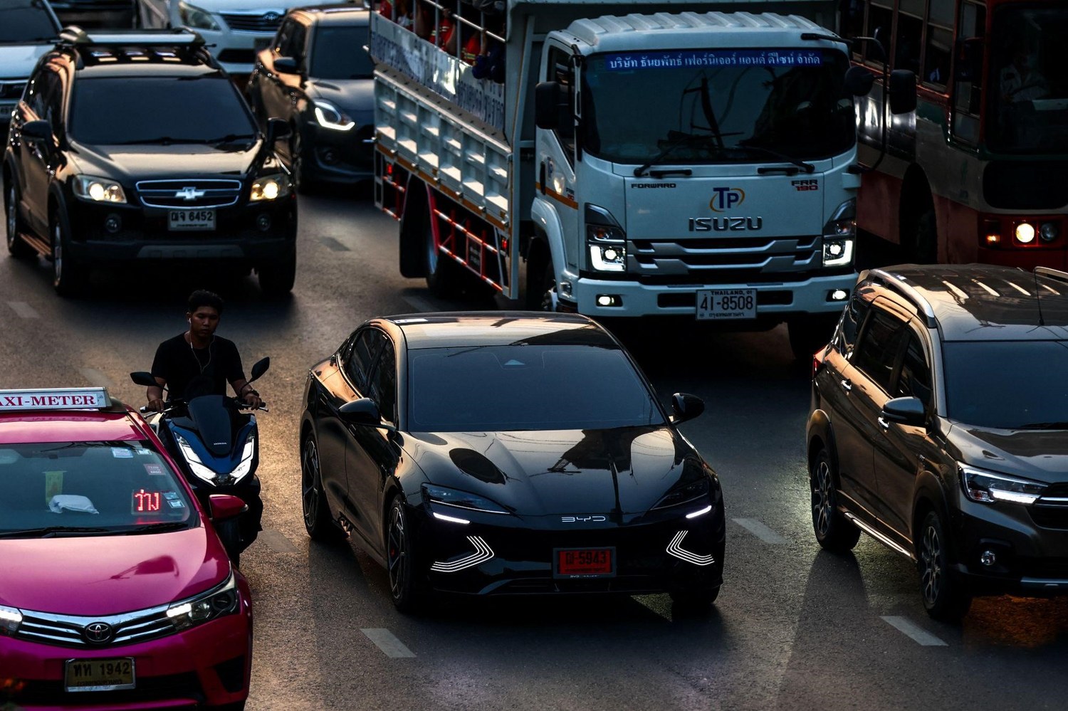 Mở toang cửa cho xe điện Trung Quốc, toàn chuỗi cung ứng ô tô Thái Lan lao đao