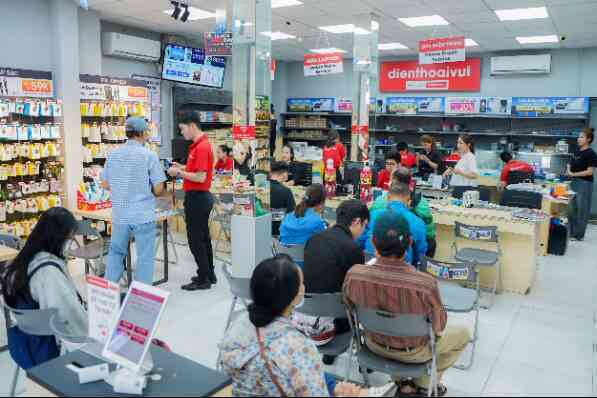 CellphoneS tung sale bỏng tay - chốt mua ngay, giảm tận 50%++ dịp Black FireDay- Ảnh 3. CellphoneS tung sale bỏng tay - chốt mua ngay, giảm tận 50%++ dịp Black FireDay- Ảnh 3.