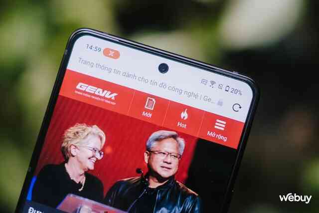 Trên tay ROG Phone 9: "Vũ khí tối thượng" của game thủ di động, giá 18 triệu đồng- Ảnh 12. Trên tay ROG Phone 9: "Vũ khí tối thượng" của game thủ di động, giá 18 triệu đồng- Ảnh 12.