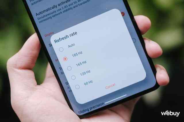 Trên tay ROG Phone 9: "Vũ khí tối thượng" của game thủ di động, giá 18 triệu đồng- Ảnh 13. Trên tay ROG Phone 9: "Vũ khí tối thượng" của game thủ di động, giá 18 triệu đồng- Ảnh 13.