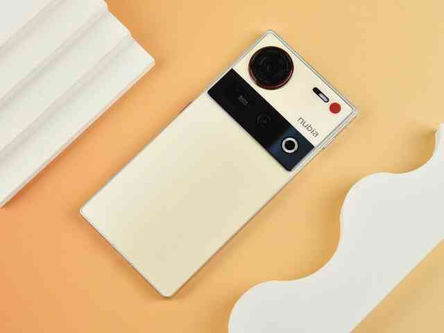 Trên tay smartphone có viền màn hình mỏng nhất thế giới: iPhone 16 Pro hay Xiaomi 15 cũng phải "chào thua"- Ảnh 2. Trên tay smartphone có viền màn hình mỏng nhất thế giới: iPhone 16 Pro hay Xiaomi 15 cũng phải "chào thua"- Ảnh 2.