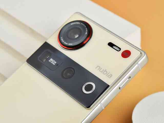 Trên tay smartphone có viền màn hình mỏng nhất thế giới: iPhone 16 Pro hay Xiaomi 15 cũng phải "chào thua"- Ảnh 7. Trên tay smartphone có viền màn hình mỏng nhất thế giới: iPhone 16 Pro hay Xiaomi 15 cũng phải "chào thua"- Ảnh 7.