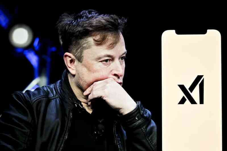 Elon Musk và xAI: Cuộc đua chatbot nóng lên với ứng dụng cạnh tranh ChatGPT