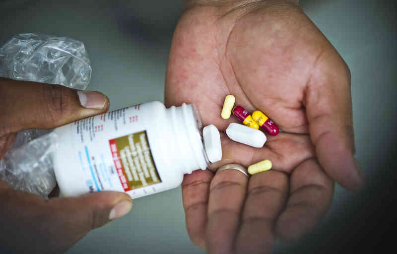 Số ca nhiễm mới HIV trên toàn cầu đã giảm tới mức thấp kỷ lục: Nhưng tại sao đó không phải là tin vui?- Ảnh 3. Số ca nhiễm mới HIV trên toàn cầu đã giảm tới mức thấp kỷ lục: Nhưng tại sao đó không phải là tin vui?- Ảnh 3.