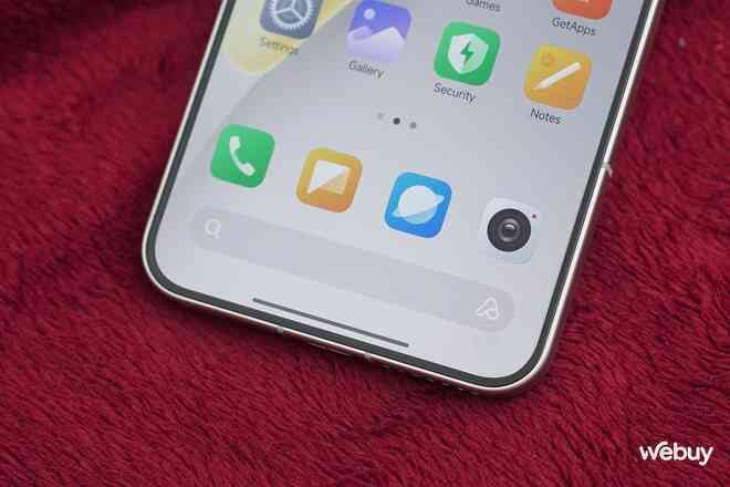 Trên tay Xiaomi 15 đầu tiên tại VN: Thiết kế nhỏ gọn cầm rất thích tay, có 2 nâng cấp này cực đáng tiền, giá từ 15,9 triệu đồng- Ảnh 16. Trên tay Xiaomi 15 đầu tiên tại VN: Thiết kế nhỏ gọn cầm rất thích tay, có 2 nâng cấp này cực đáng tiền, giá từ 15,9 triệu đồng- Ảnh 16.
