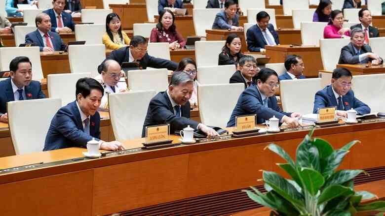 Quốc hội thống nhất cấm thuốc lá điện tử từ năm 2025- Ảnh 2. Quốc hội thống nhất cấm thuốc lá điện tử từ năm 2025- Ảnh 2.