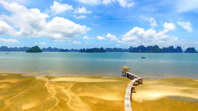 Hơn 3 triệu người nước ngoài check-in tỉnh có nhiều đảo nhất Việt Nam: Đang là thời điểm ít chen lấn, xô bồ, cảnh sắc đẹp nên thơ- Ảnh 8. Hơn 3 triệu người nước ngoài check-in tỉnh có nhiều đảo nhất Việt Nam: Đang là thời điểm ít chen lấn, xô bồ, cảnh sắc đẹp nên thơ- Ảnh 8.