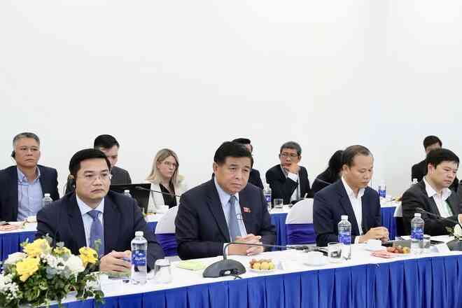 Bộ trưởng Bộ Kế hoạch Đầu tư: Việt Nam đã hội tụ các điều kiện để đón làn sóng đầu tư bán dẫn- Ảnh 4. Bộ trưởng Bộ Kế hoạch Đầu tư: Việt Nam đã hội tụ các điều kiện để đón làn sóng đầu tư bán dẫn- Ảnh 4.