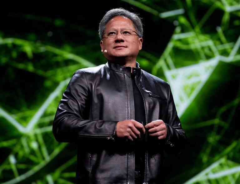 Jensen Huang từ chối làm CEO xưởng đúc lớn nhất thế giới