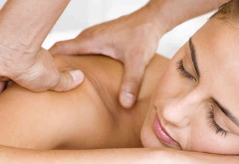 2 người tử vong sau khi đi massage: Chuyên gia cảnh báo 6 nhóm người cần đặc biệt TRÁNH XA massage- Ảnh 3. 2 người tử vong sau khi đi massage: Chuyên gia cảnh báo 6 nhóm người cần đặc biệt TRÁNH XA massage- Ảnh 3.