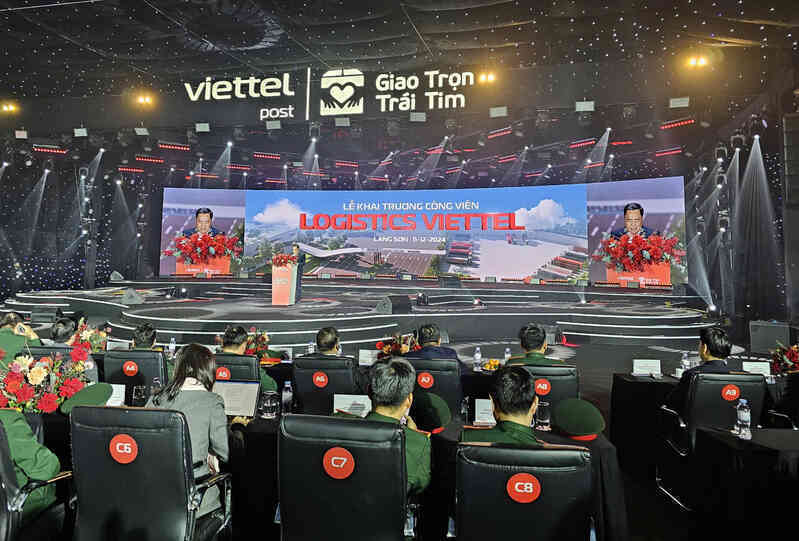 Khai truong Cong Vien Logistics.jpg