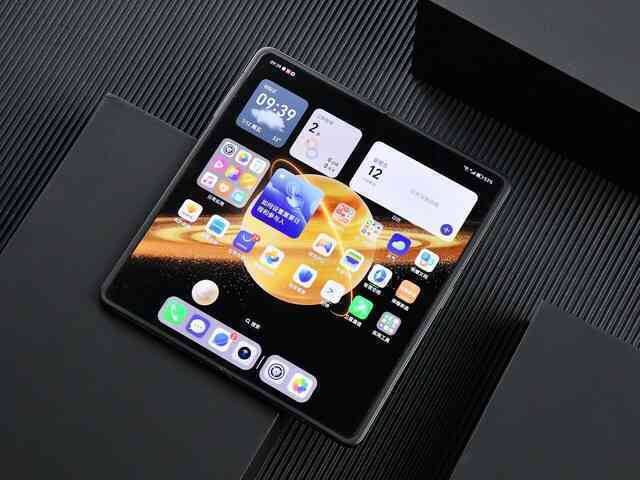 Thị trường smartphone gập chính hãng chuẩn bị có thêm thành viên mới: Honor Magic V3 với thiết kế siêu mỏng nhẹ- Ảnh 10. Thị trường smartphone gập chính hãng chuẩn bị có thêm thành viên mới: Honor Magic V3 với thiết kế siêu mỏng nhẹ- Ảnh 10.