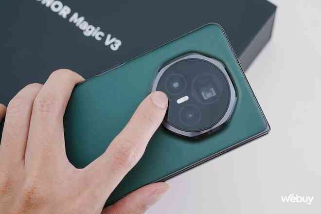Trên tay điện thoại gập mỏng nhẹ nhất thế giới: Galaxy Z Fold6 hay OPPO Find N3 cũng phải "chào thua", giá chính hãng 39,99 triệu đồng- Ảnh 28. Trên tay điện thoại gập mỏng nhẹ nhất thế giới: Galaxy Z Fold6 hay OPPO Find N3 cũng phải "chào thua", giá chính hãng 39,99 triệu đồng- Ảnh 28.