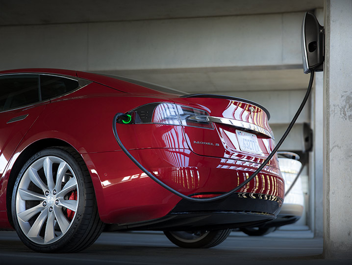 Doanh số sụt giảm, Tesla đành lòng cho chủ xe mới sạc miễn phí trọn đời nhằm cứu vãn tình hình
