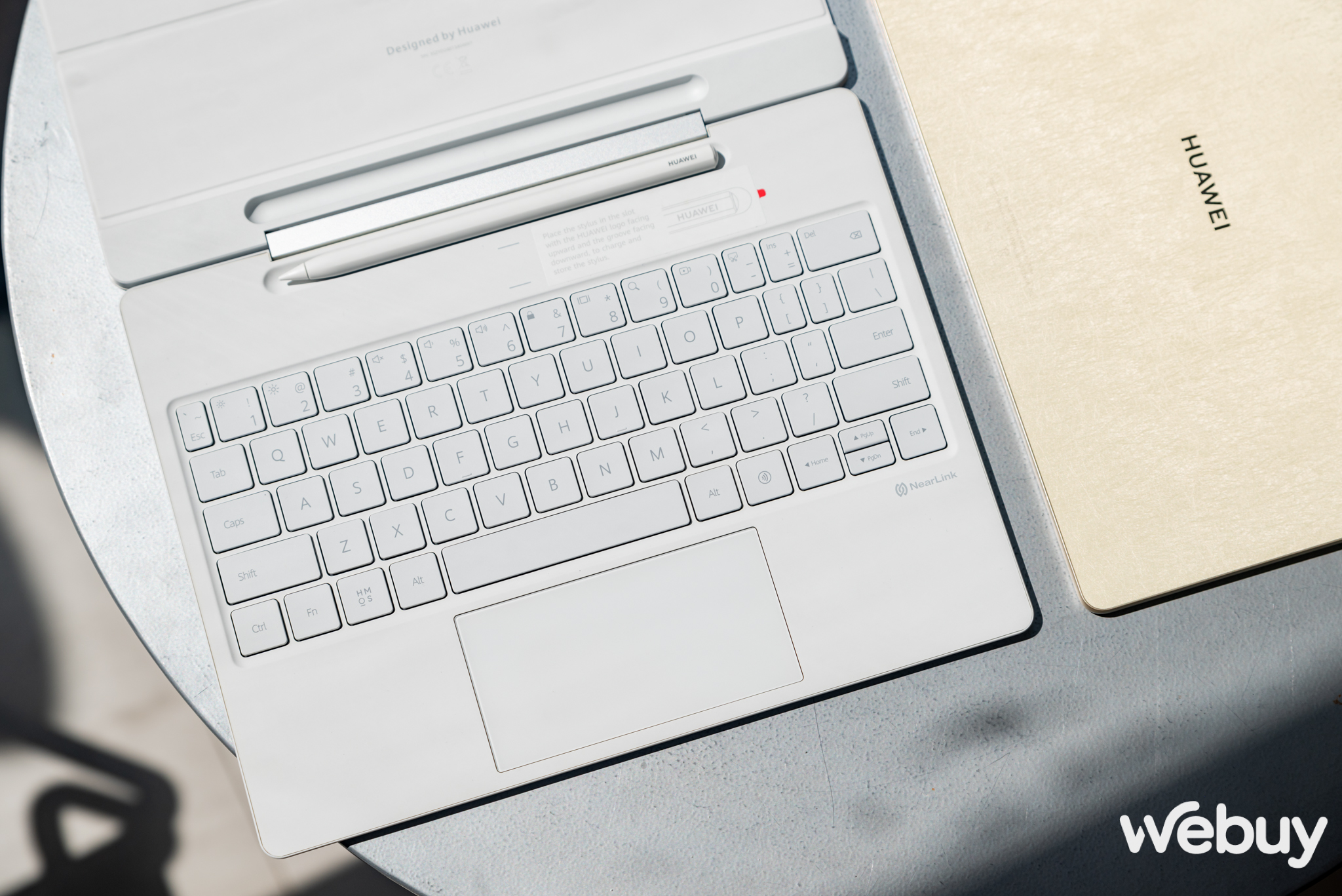Cận cảnh Huawei MatePad Pro: Liệu có đủ "Pro" để thay thế một chiếc laptop?- Ảnh 17. Cận cảnh Huawei MatePad Pro: Liệu có đủ "Pro" để thay thế một chiếc laptop?- Ảnh 17.