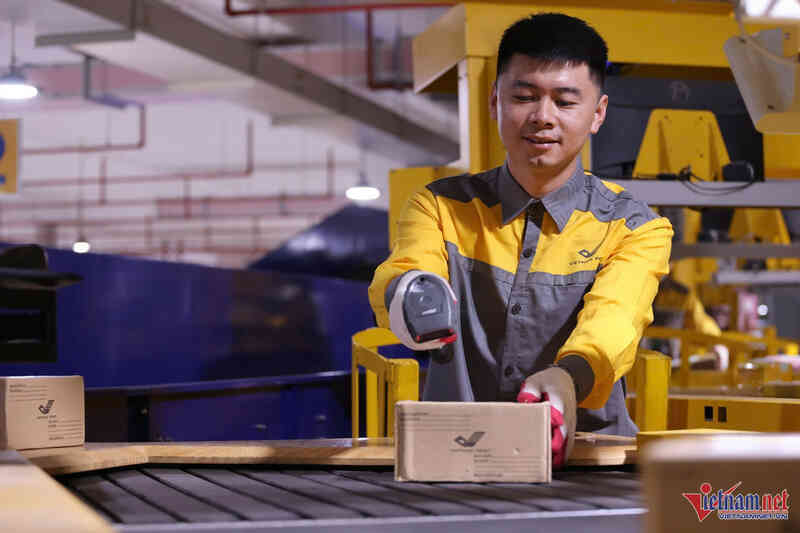 W-hop tac logistics 0 1.jpg