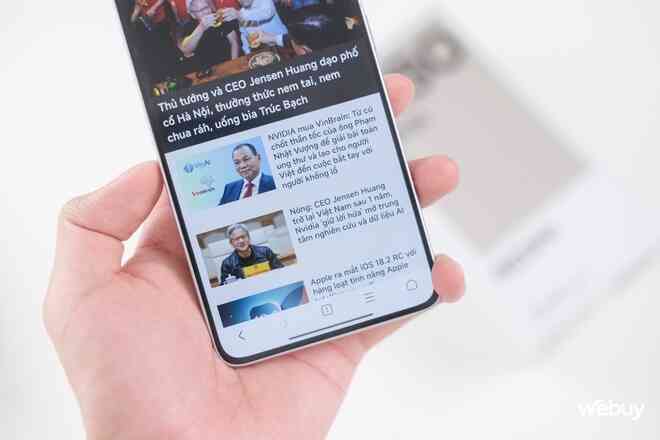 Trên tay điện thoại Xiaomi giá chỉ hơn 13 triệu nhưng trang bị chip Snapdragon 8 Elite cực mạnh, thiết kế đẹp, pin 6.000mAh, có cả vân tay siêu âm- Ảnh 17. Trên tay điện thoại Xiaomi giá chỉ hơn 13 triệu nhưng trang bị chip Snapdragon 8 Elite cực mạnh, thiết kế đẹp, pin 6.000mAh, có cả vân tay siêu âm- Ảnh 17.
