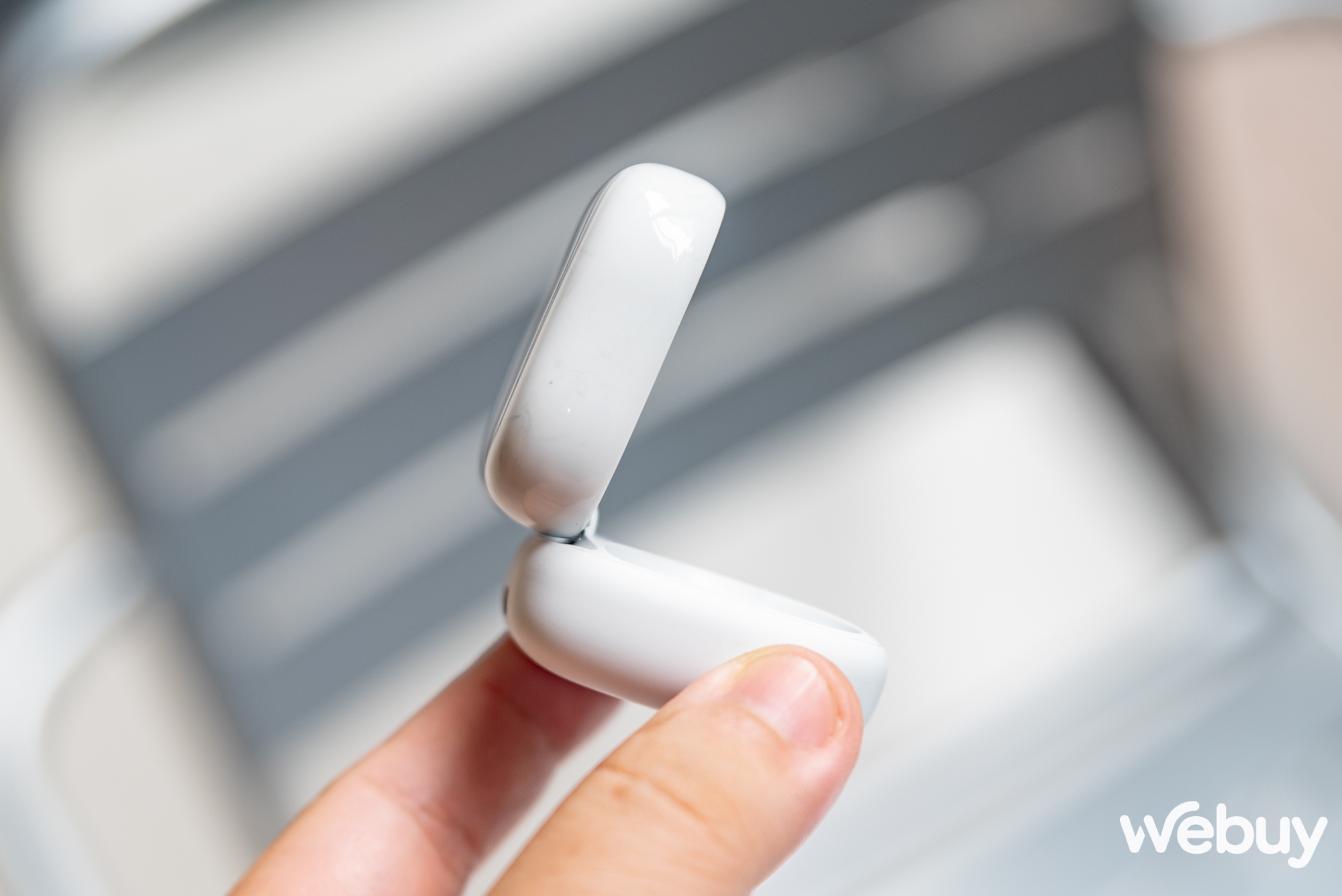 Nghe nhạc cùng Sony LinkBuds Open: Đeo thoải mái, chất âm đủ dùng, nhiều tính năng thông minh- Ảnh 12. Nghe nhạc cùng Sony LinkBuds Open: Đeo thoải mái, chất âm đủ dùng, nhiều tính năng thông minh- Ảnh 12.