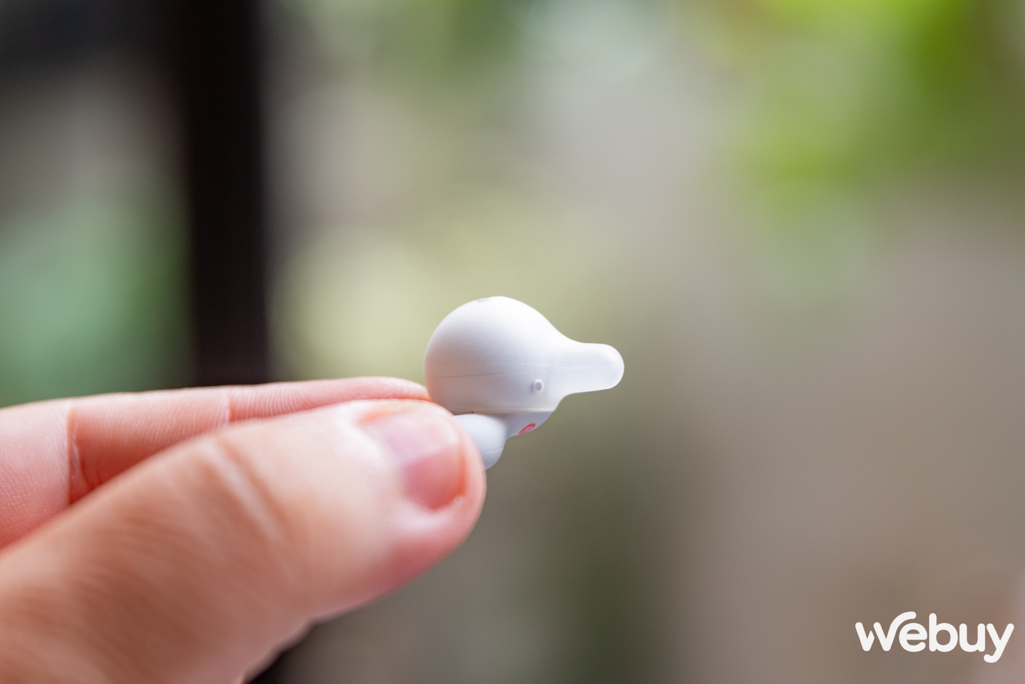 Nghe nhạc cùng Sony LinkBuds Open: Đeo thoải mái, chất âm đủ dùng, nhiều tính năng thông minh- Ảnh 4. Nghe nhạc cùng Sony LinkBuds Open: Đeo thoải mái, chất âm đủ dùng, nhiều tính năng thông minh- Ảnh 4.