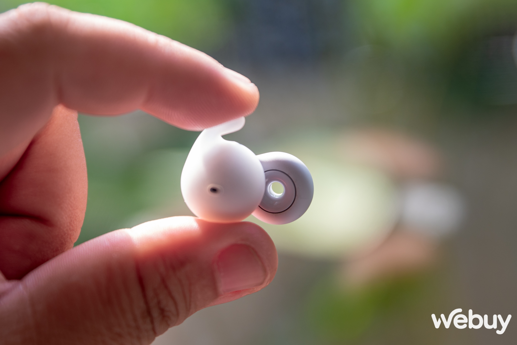 Nghe nhạc cùng Sony LinkBuds Open: Đeo thoải mái, chất âm đủ dùng, nhiều tính năng thông minh- Ảnh 6. Nghe nhạc cùng Sony LinkBuds Open: Đeo thoải mái, chất âm đủ dùng, nhiều tính năng thông minh- Ảnh 6.