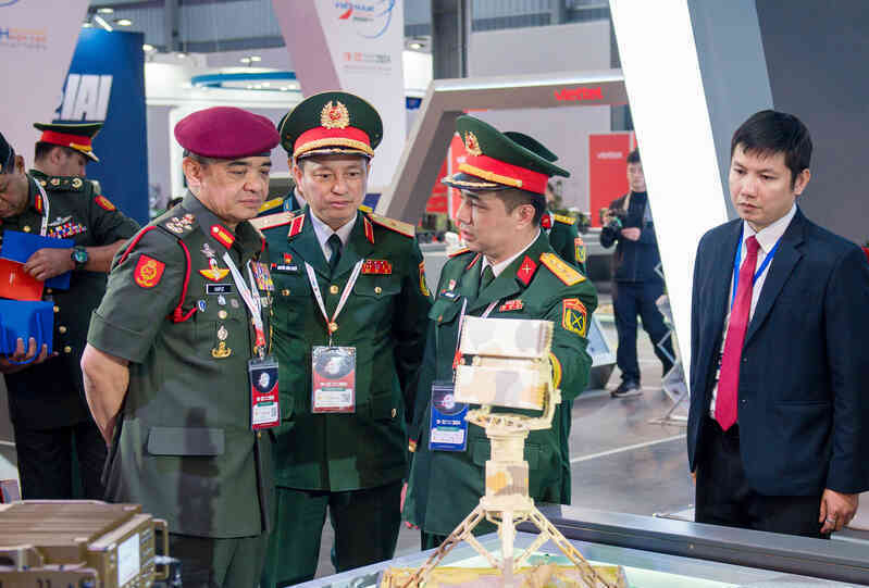 Sản phẩm quân sự của Viettel đáp ứng tiêu chuẩn cho Lục quân Malaysia