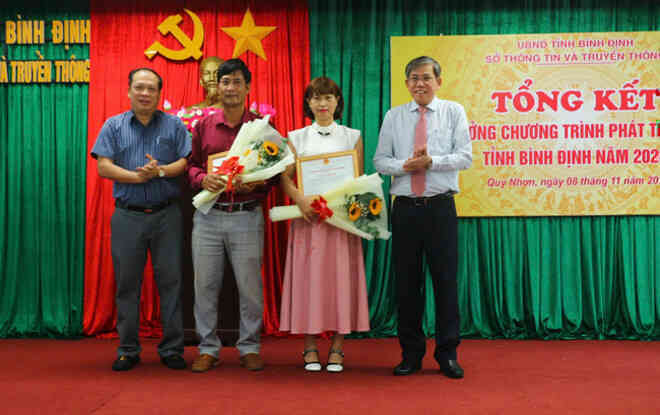 Nhiều tiện ích vận hành đài truyền thanh thông minh ở Bình Định