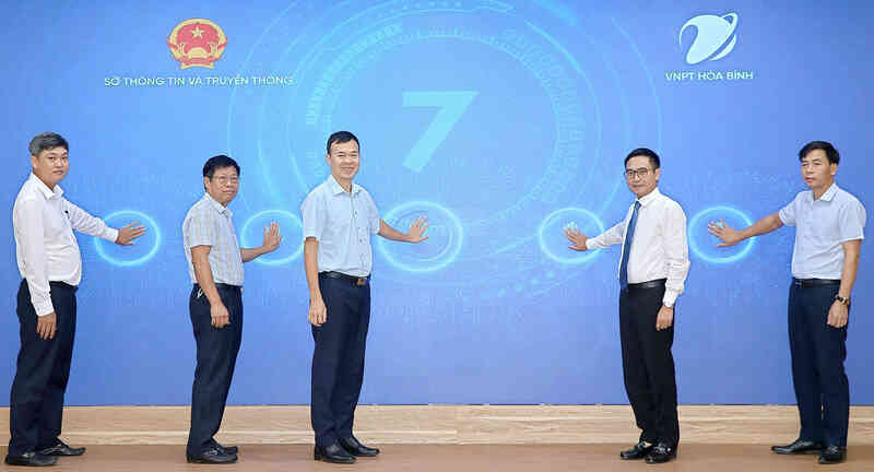 Bước tiến lớn trong chuyển đổi số của Hoà Bình