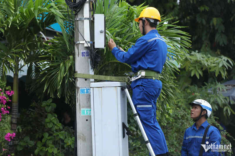Hoàn thiện hành lang pháp lý cho việc cung cấp 3 dịch vụ viễn thông mới