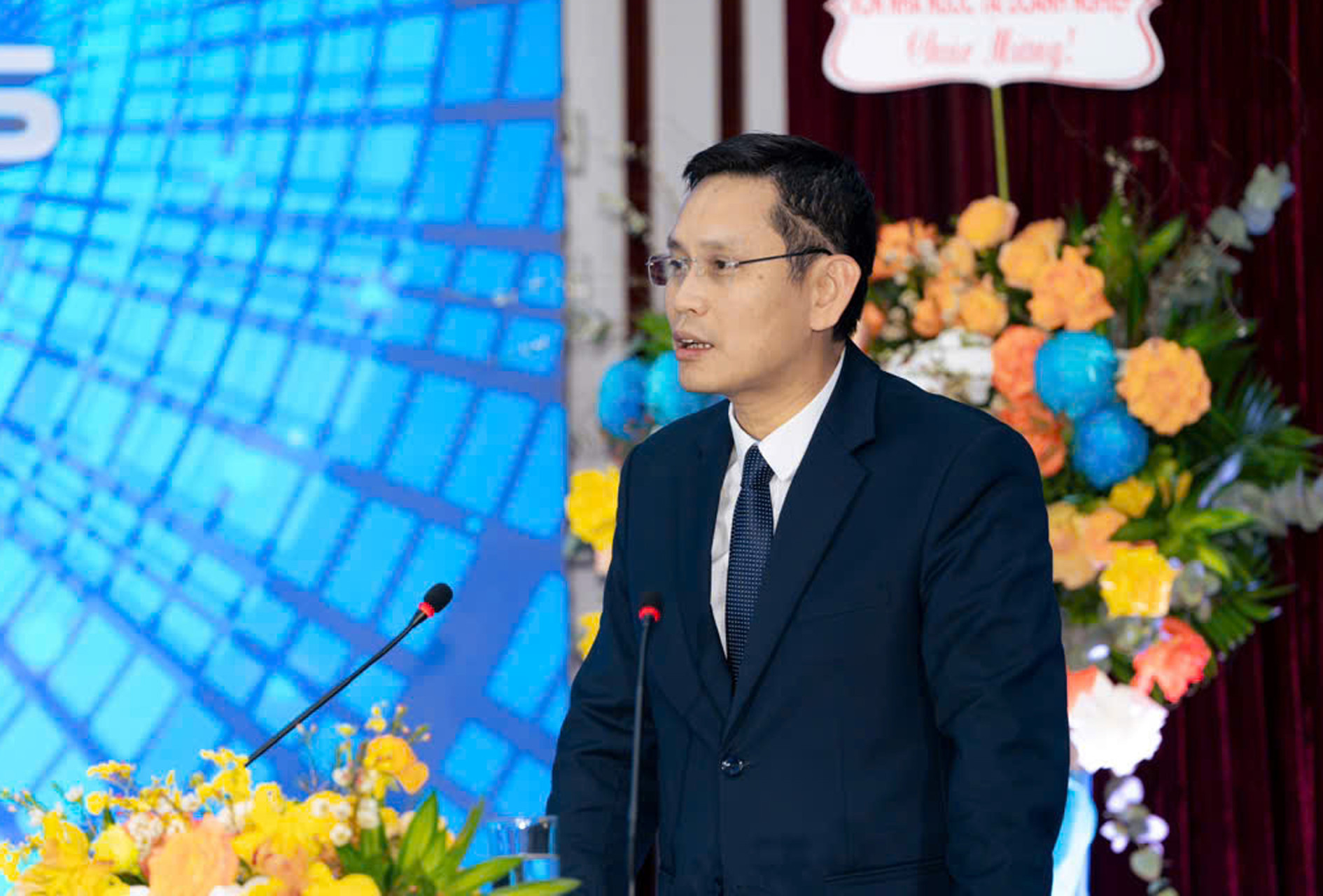 Nguyen Hong Hien.jpg