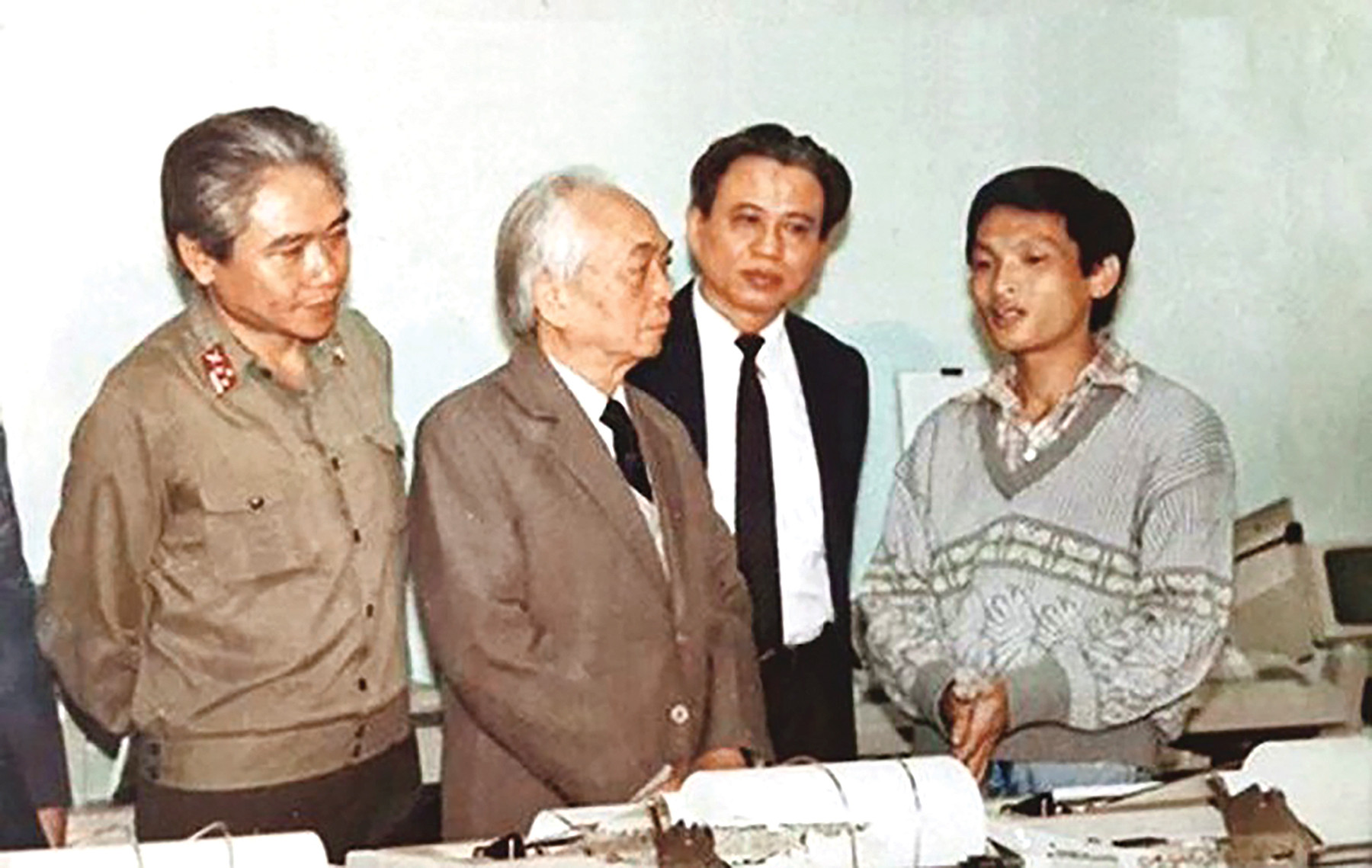 Ong ba than (1).jpg