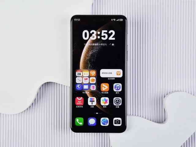 Ảnh thực tế Huawei Mate 70 Pro+: Mặt lưng "độc lạ", chip tự làm hiệu năng AnTuTu chỉ hơn 1 triệu điểm, giá ngang iPhone 16 Pro- Ảnh 11. Ảnh thực tế Huawei Mate 70 Pro+: Mặt lưng "độc lạ", chip tự làm hiệu năng AnTuTu chỉ hơn 1 triệu điểm, giá ngang iPhone 16 Pro- Ảnh 11.