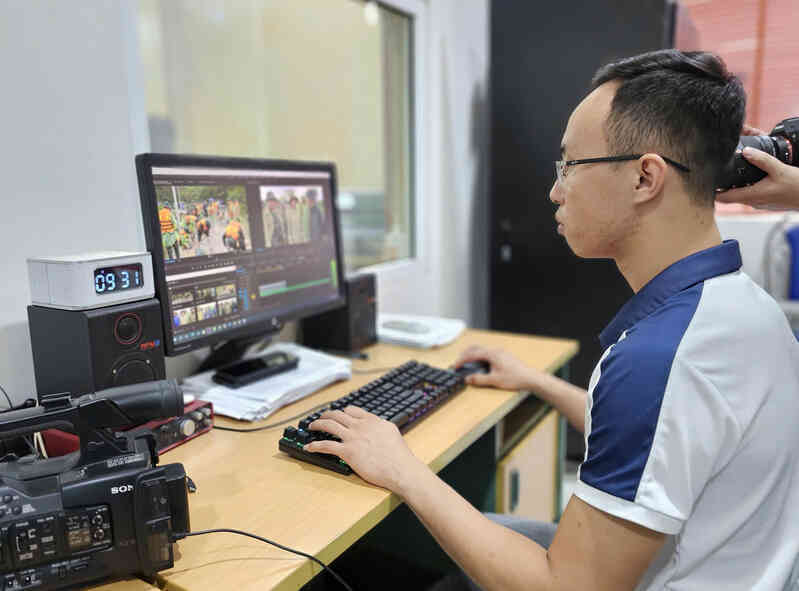 Truyen hinh.jpg