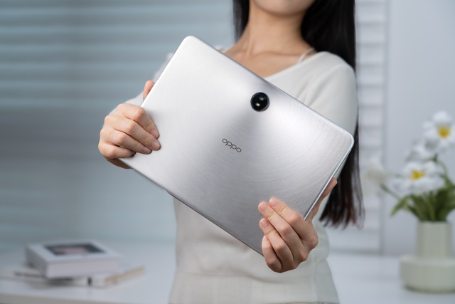 Trên tay máy tính bảng OPPO giá rẻ: Màn hình 11 inch 144Hz, pin 9.510mAh- Ảnh 5. Trên tay máy tính bảng OPPO giá rẻ: Màn hình 11 inch 144Hz, pin 9.510mAh- Ảnh 5.