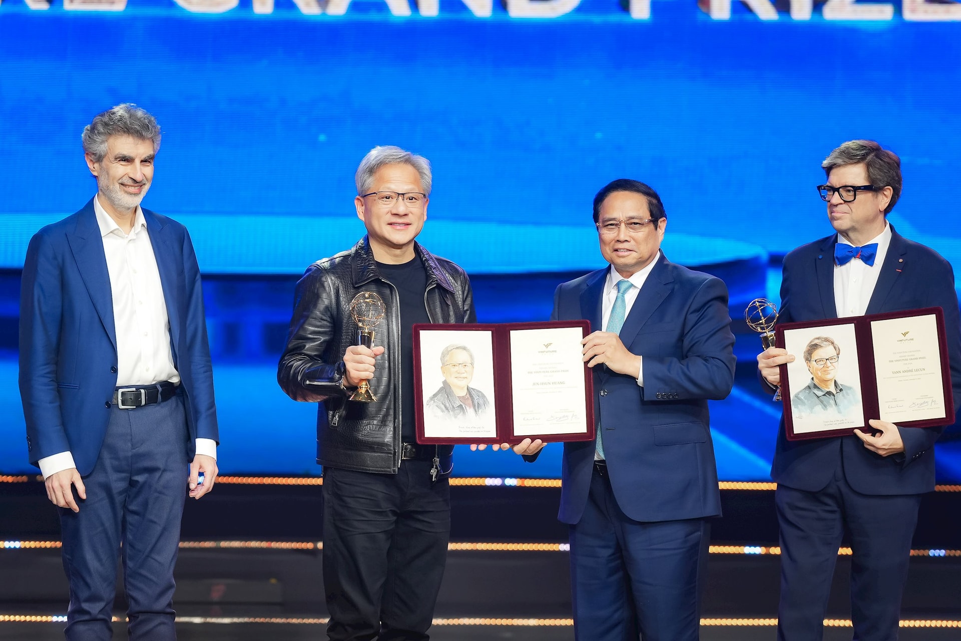 Nvidia xây dựng trung tâm R&D ở VN, “Quái kiệt” và “Bố già AI” vừa thắng giải 3 triệu USD nói gì?- Ảnh 2. Nvidia xây dựng trung tâm R&D ở VN, “Quái kiệt” và “Bố già AI” vừa thắng giải 3 triệu USD nói gì?- Ảnh 2.