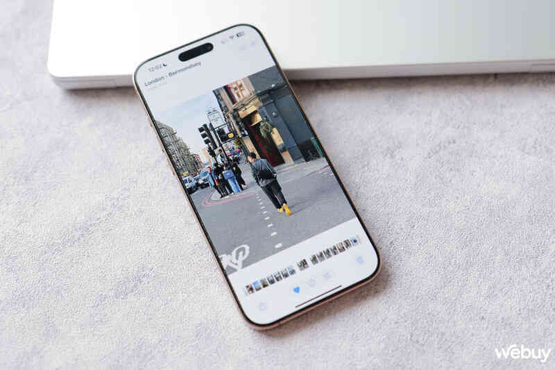 Tận dụng tính năng này trên iOS 18.1, tôi có thể tự tạo hình nền cực xịn trong một nốt nhạc- Ảnh 8. Tận dụng tính năng này trên iOS 18.1, tôi có thể tự tạo hình nền cực xịn trong một nốt nhạc- Ảnh 8.