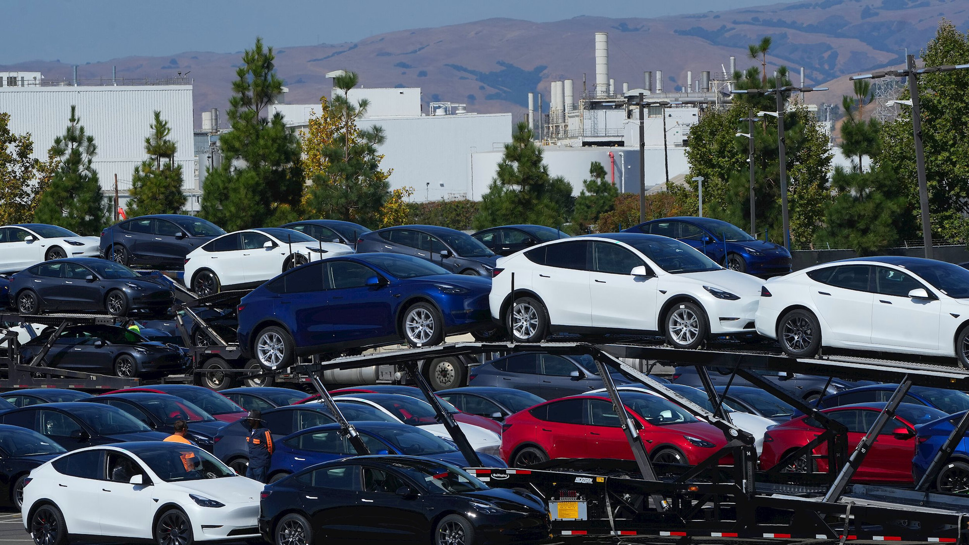 Không phải xe điện, Tesla kiếm được gần 1,8 tỷ USD chỉ trong năm 2023 từ một mảng kinh doanh bất ngờ