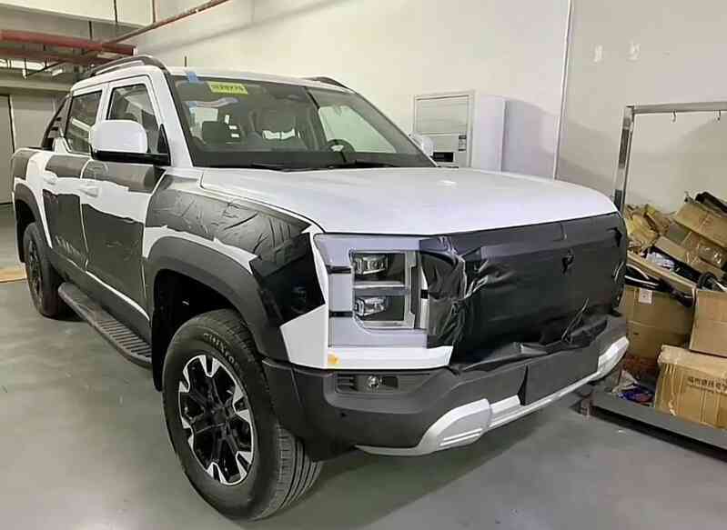 BYD sắp ra mắt bán tải mới: Ngoại hình như Ford Ranger, có cả tùy chọn động cơ điện giống VinFast VF Wild