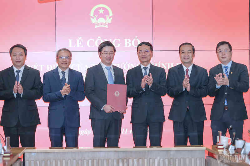 W-trao-quyet-dinh-thu-truong-bui-hoang-phuong-1-1.jpg