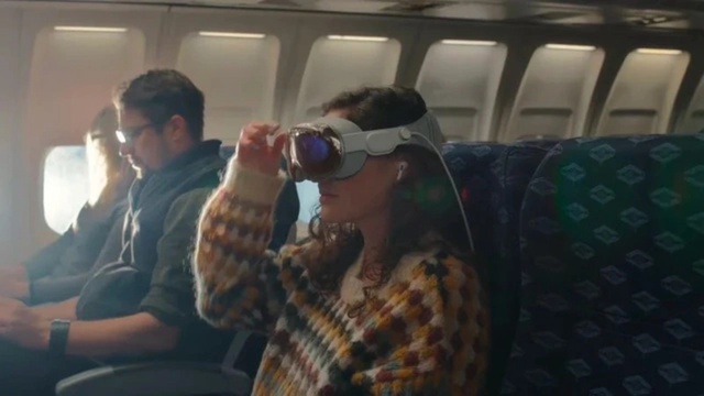 Tìm ra “nửa kia hoàn hảo” của Apple Vision Pro: Khẩu trang “nhà giàu” có thể chống nghe lén cực ngầu, giá 14 triệu đồng/chiếc