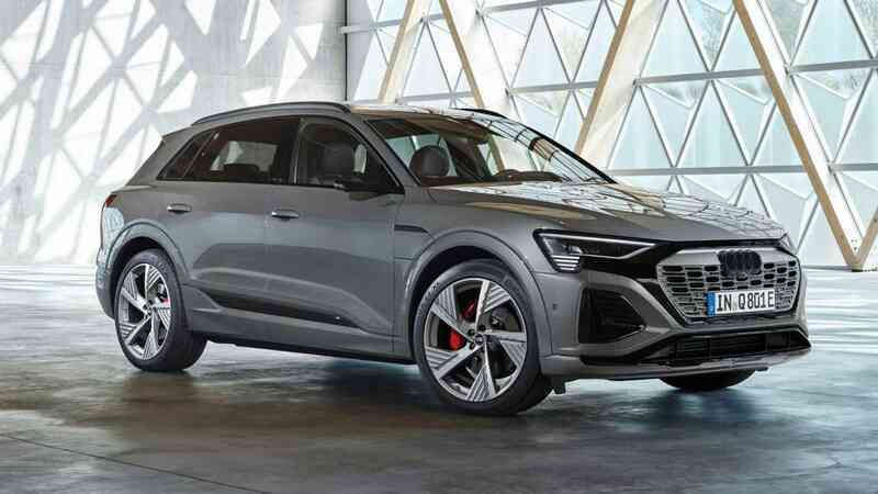 Audi Q8 e-tron lên lịch về Việt Nam giữa năm nay: Giá dự kiến 3,8 tỷ, chạy gần 600km/sạc, tương thích hơn 100 trạm sạc- Ảnh 3. Audi Q8 e-tron lên lịch về Việt Nam giữa năm nay: Giá dự kiến 3,8 tỷ, chạy gần 600km/sạc, tương thích hơn 100 trạm sạc- Ảnh 3.