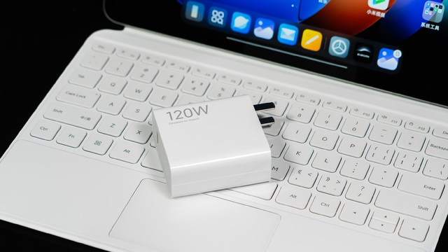Máy tính bảng giá 11 triệu của Xiaomi: Màn hình 12,4 inch, thiết kế cao cấp như iPad, Snapdragon 8 Gen 2, sạc nhanh 120W- Ảnh 9. Máy tính bảng giá 11 triệu của Xiaomi: Màn hình 12,4 inch, thiết kế cao cấp như iPad, Snapdragon 8 Gen 2, sạc nhanh 120W- Ảnh 9.