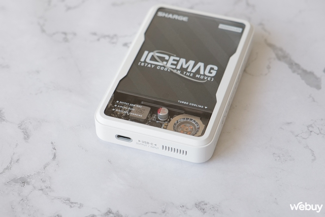 Sạc dự phòng 10.000mAh 20W: Thông số thì cơ bản nhưng đây mới là công nghệ Sạc dự phòng 10.000mAh 20W: Thông số thì cơ bản nhưng đây mới là công nghệ