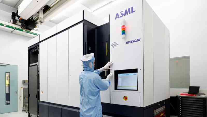 Mỹ kêu gọi Nhật Bản, Hà Lan tiếp tục siết xuất khẩu chip sang Trung Quốc