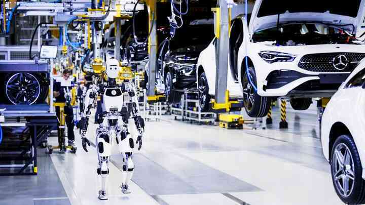Mercedes-Benz đưa robot hình người vào sử dụng