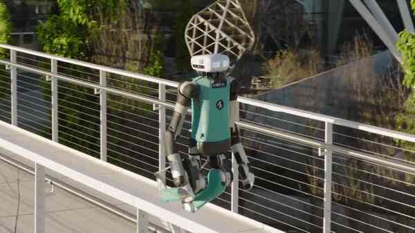 NVIDIA giới thiệu Project GR00T, nền tảng AI thổi hồn cho robot hình người- Ảnh 2. NVIDIA giới thiệu Project GR00T, nền tảng AI thổi hồn cho robot hình người- Ảnh 2.