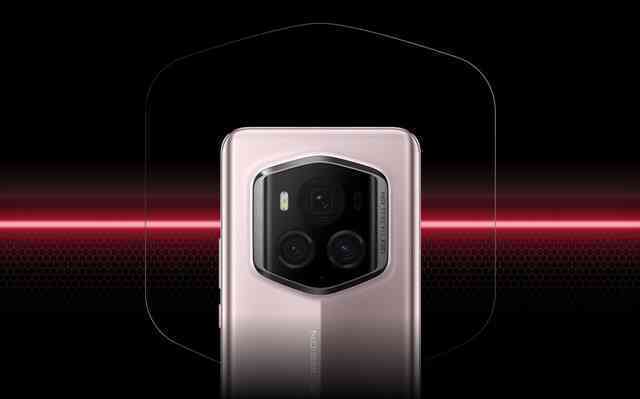 Ra mắt điện thoại Porsche, giá đắt hơn cả iPhone 15 Pro Max và Galaxy S24 Ultra- Ảnh 2. Ra mắt điện thoại Porsche, giá đắt hơn cả iPhone 15 Pro Max và Galaxy S24 Ultra- Ảnh 2.