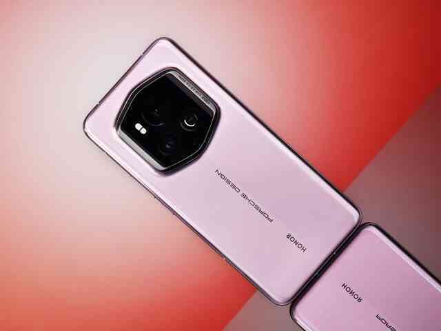 Cận cảnh điện thoại Porsche, giá chỉ... ngang iPhone 15 Pro Max- Ảnh 15. Cận cảnh điện thoại Porsche, giá chỉ... ngang iPhone 15 Pro Max- Ảnh 15.