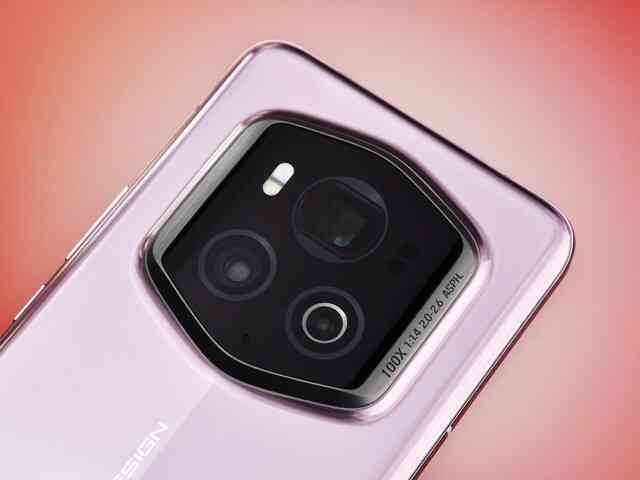 Cận cảnh điện thoại Porsche, giá chỉ... ngang iPhone 15 Pro Max- Ảnh 16. Cận cảnh điện thoại Porsche, giá chỉ... ngang iPhone 15 Pro Max- Ảnh 16.