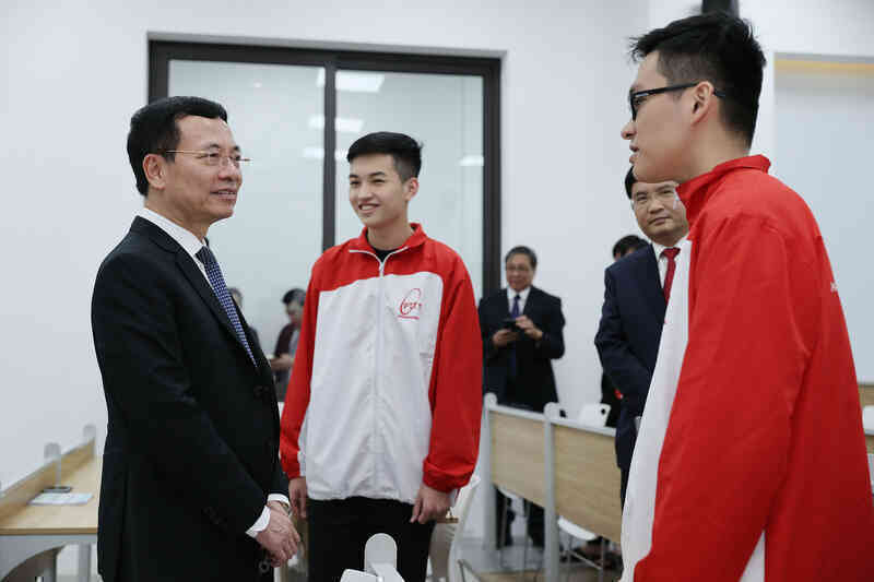 Nuôi dưỡng khát vọng trở thành đại học số một về công nghệ số
