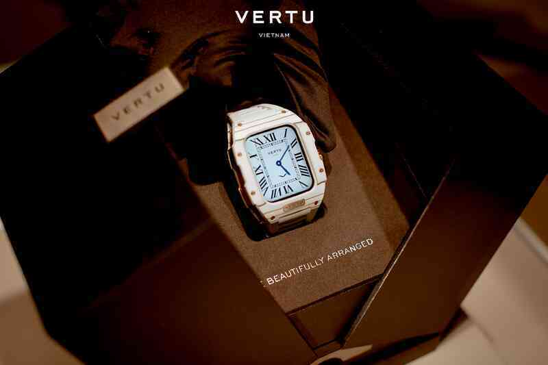 Vertu Watch cao cấp chính hãng đã có mặt tại Việt Nam